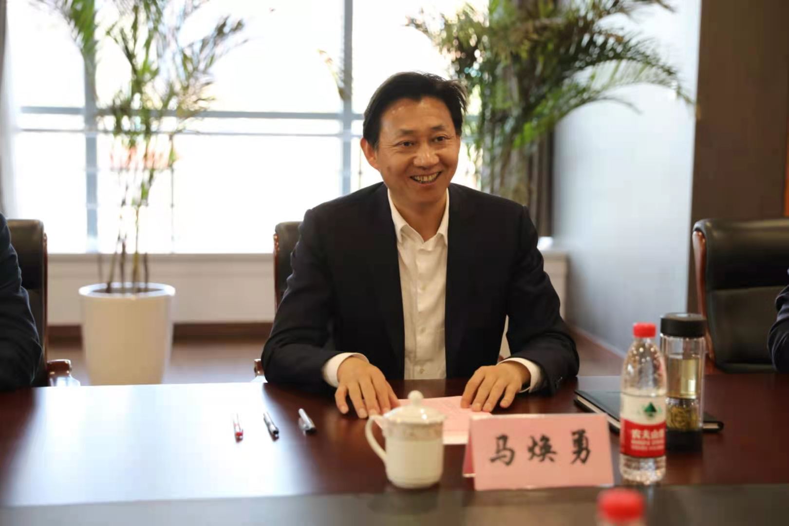 学院要闻 03 头条 03 慈溪市委常委,观海卫镇党委书记马焕勇一行