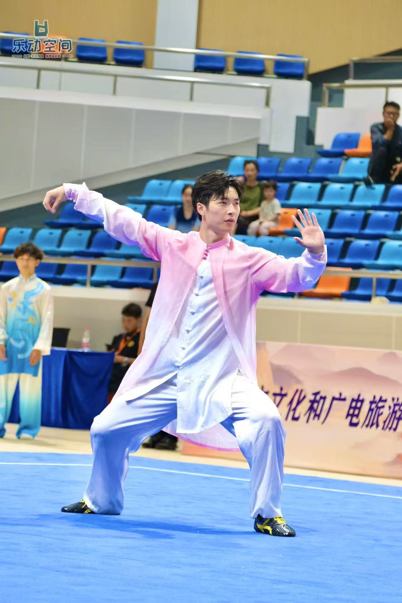 章恺.jpg