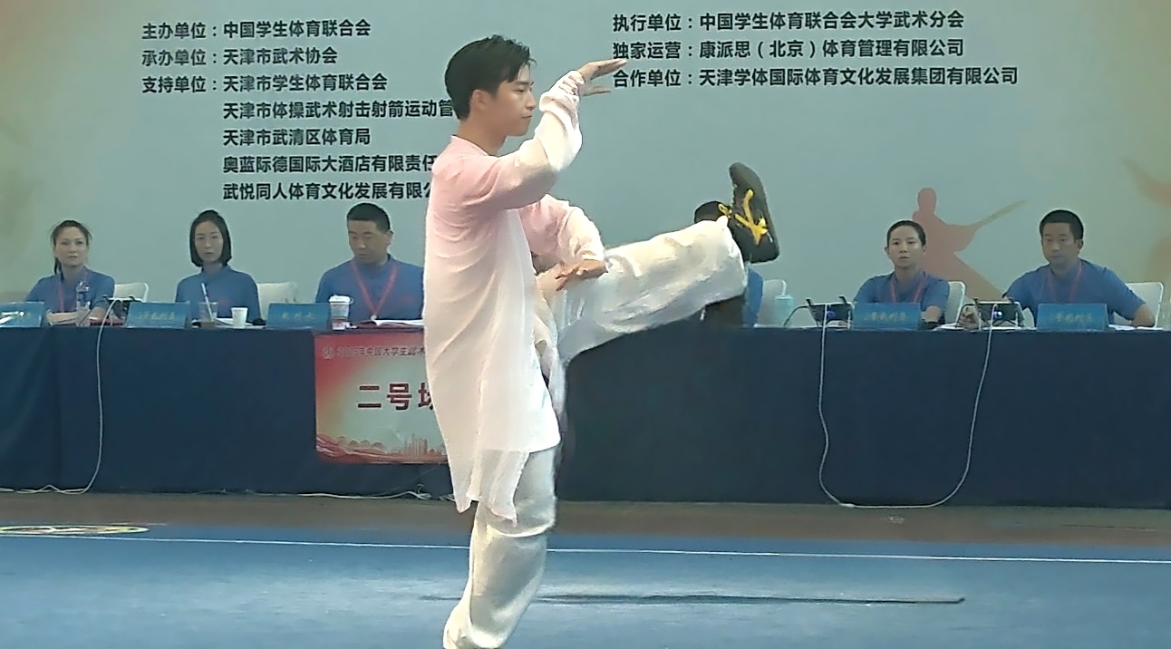 章恺1.jpg