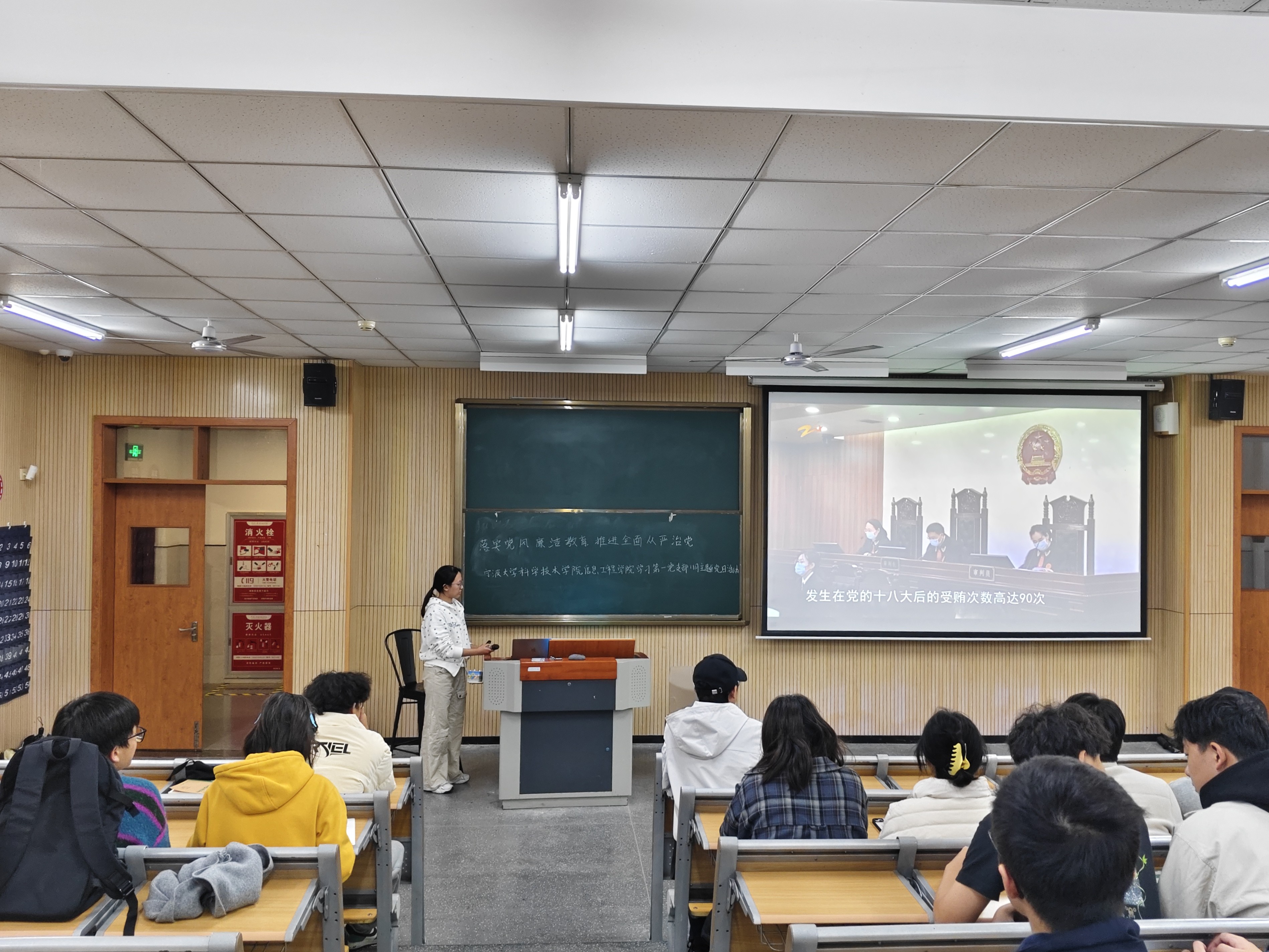 教育1.jpg 教育1.jpg