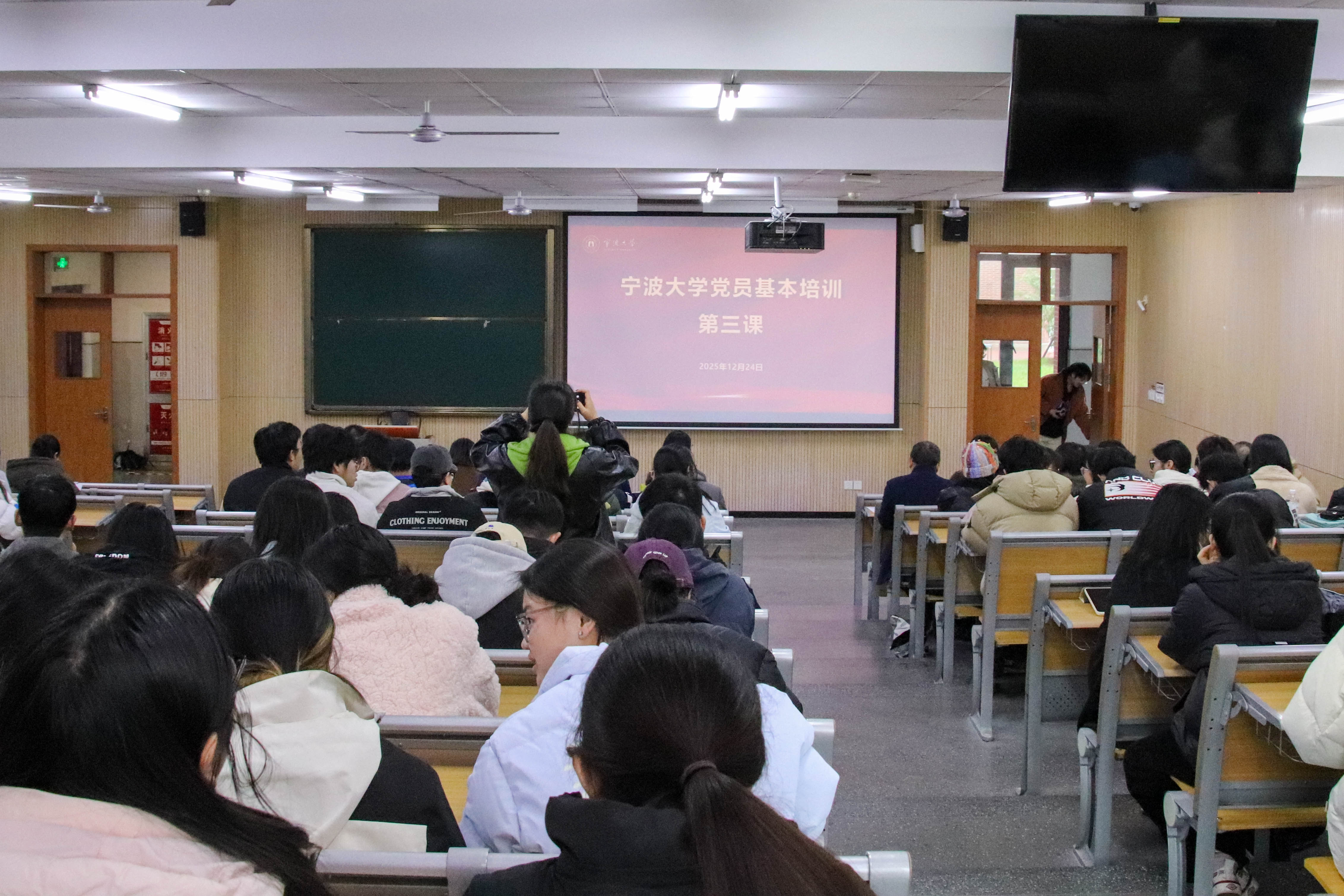 IMG_6975.jpg IMG_6975.jpg